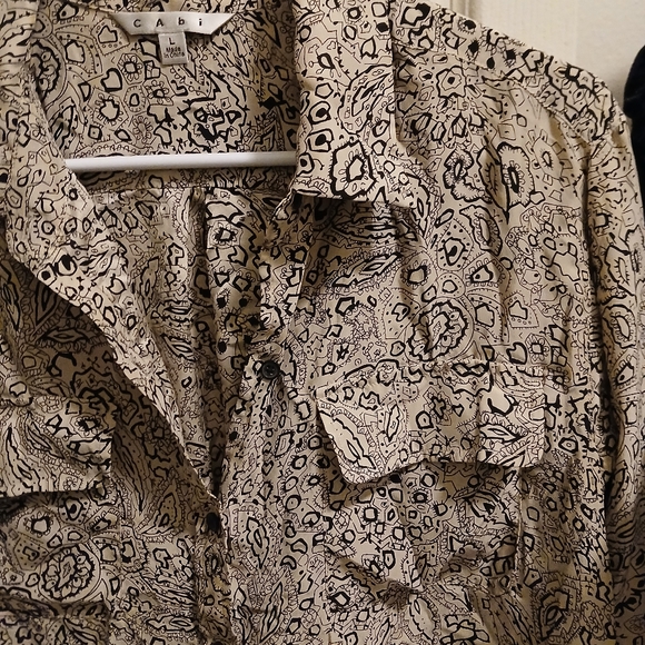 CABI Button down top - Picture 5 of 11